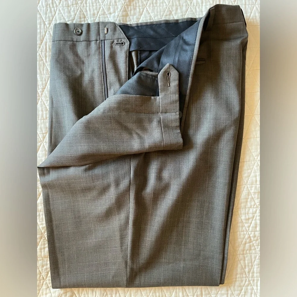 HART‎ SCHAFFNER & MARX Made in USA Subtle Glen Check Wool Suit Size 44 L
